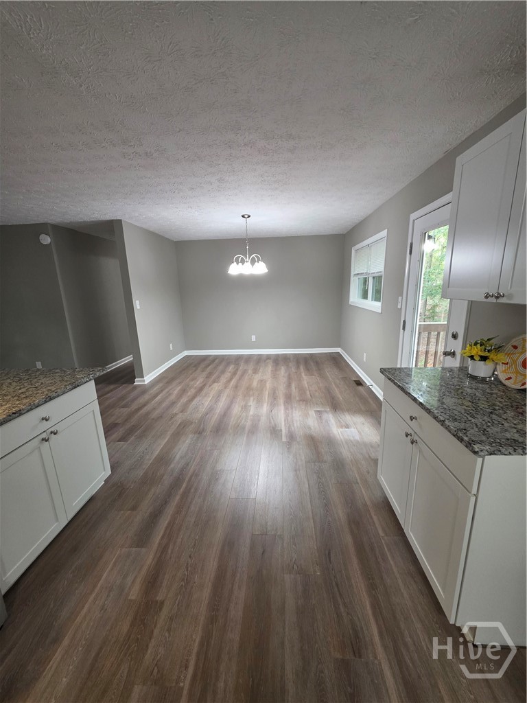 5025 Smokey Road Property Photo 8