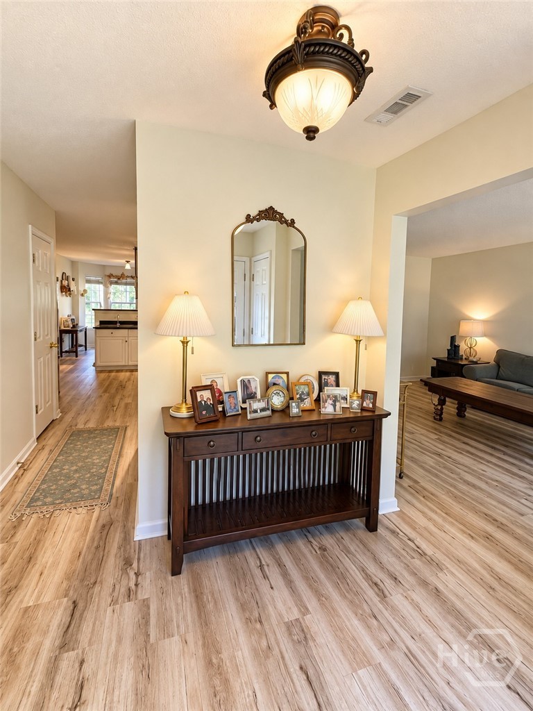 60 Aberdeen Court Property Photo 8
