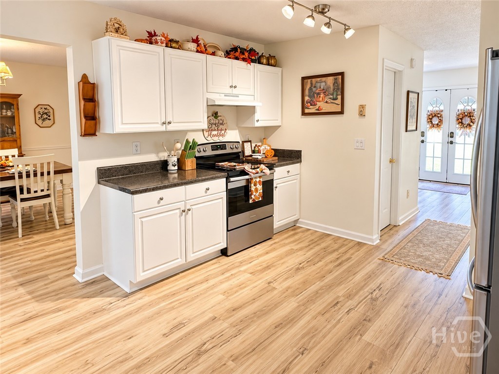 60 Aberdeen Court Property Photo 15