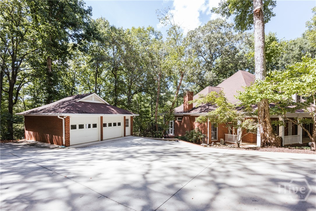 320 Millstone Circle Property Photo 7