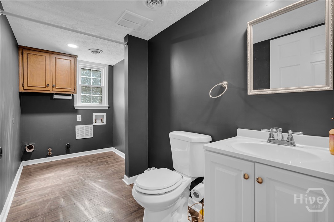 832 Sweet Briar Lane Se Property Photo 41