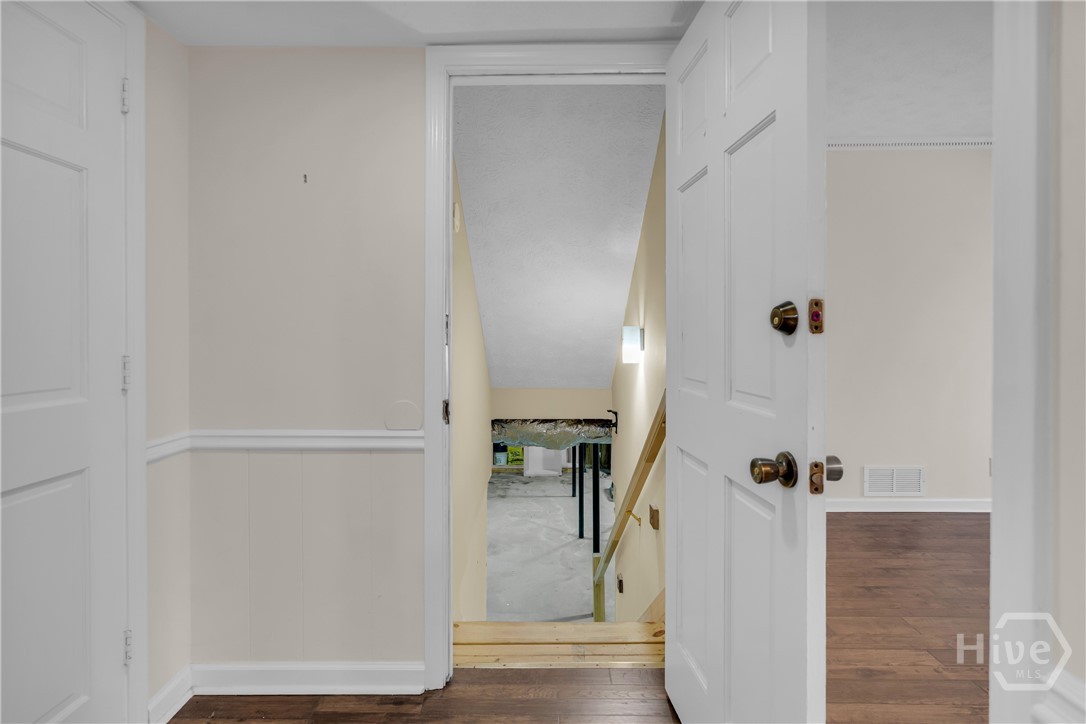 832 Sweet Briar Lane Se Property Photo 45