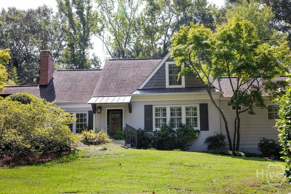 403 Parkway Drive Property Photo 1
