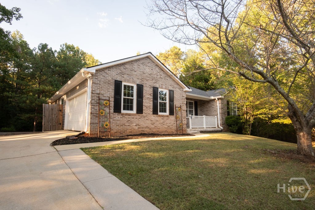 291 Brickleberry Ridge Property Photo 3