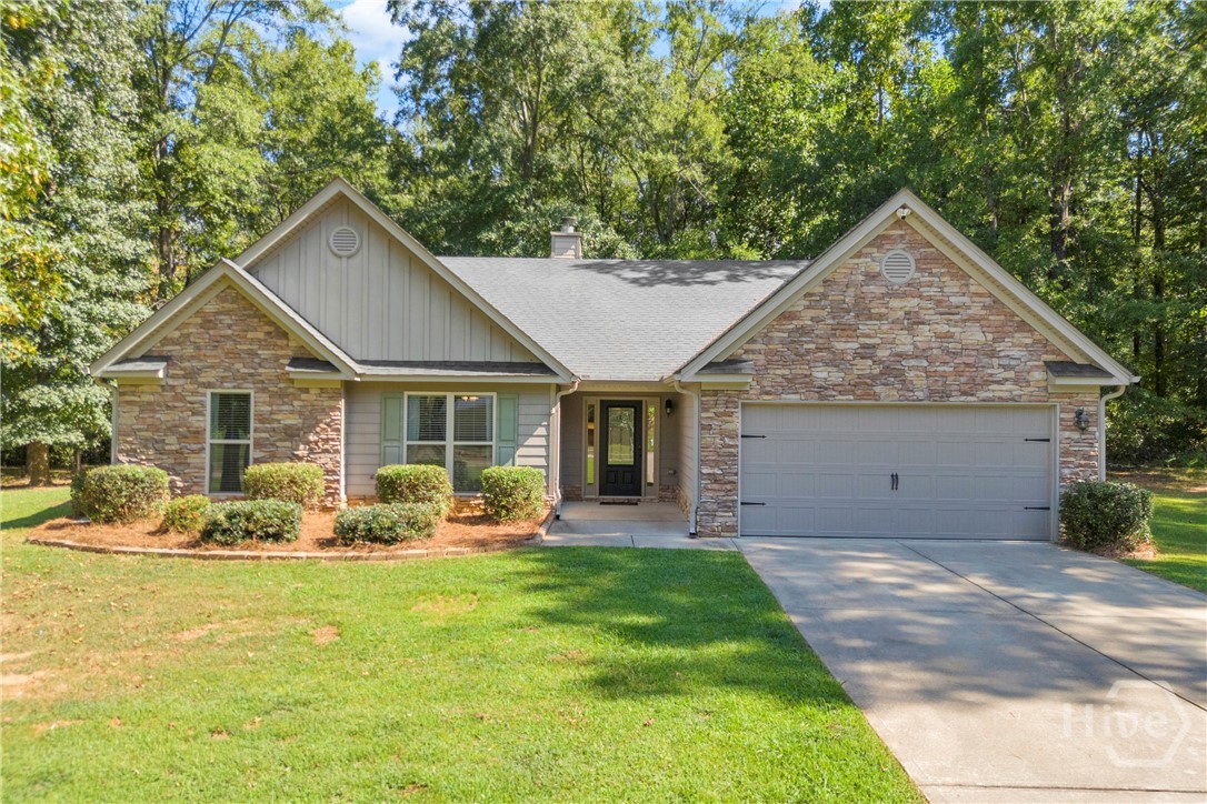 111 Buttercup Lane Property Photo 1