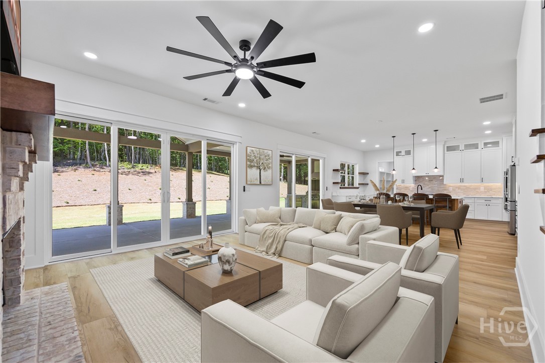 205 Chariot Court Property Photo 11