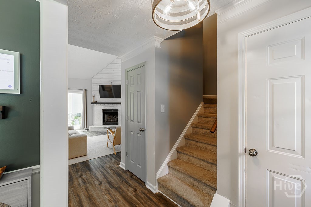 5685 Sugar Crossing Drive Property Photo 4