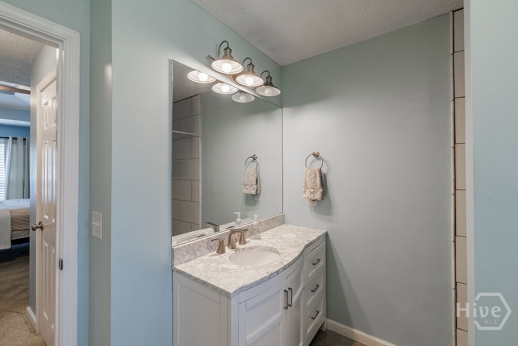 5685 Sugar Crossing Drive Property Photo 21