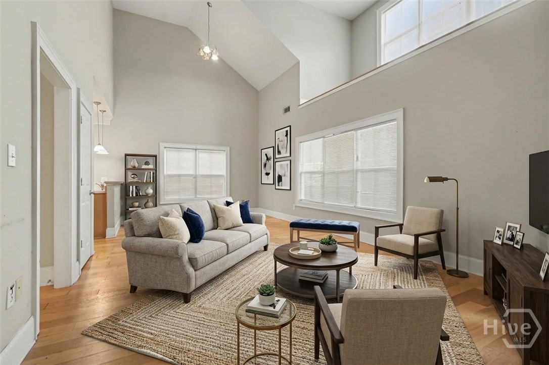 103 E Paces Drive Property Photo 3