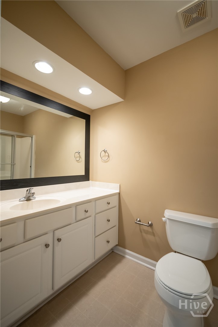 1340 Brighton Lane Property Photo 13