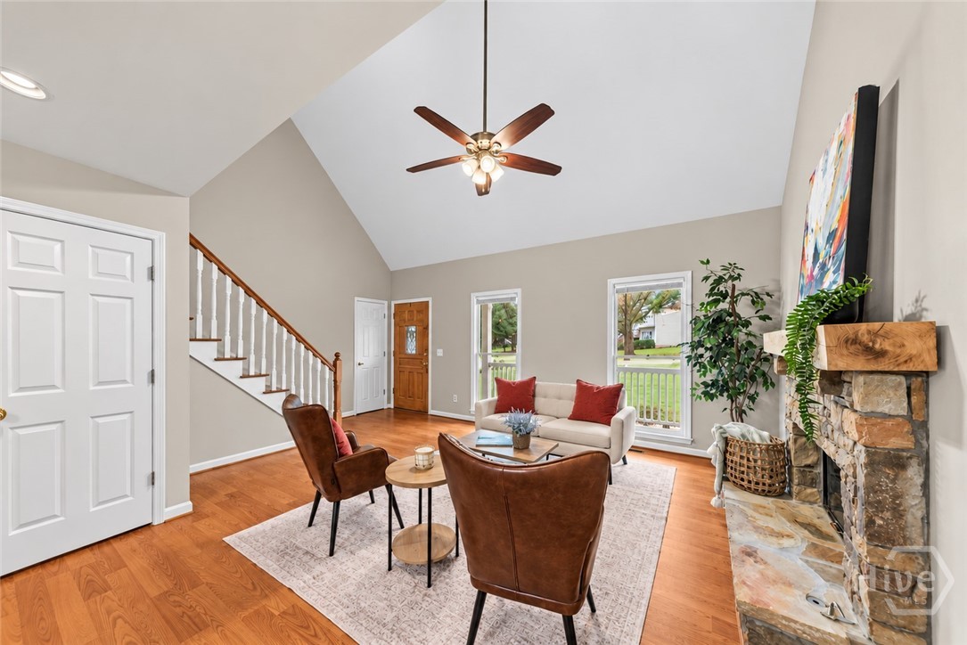 4062 Crabapple Drive Property Photo 5