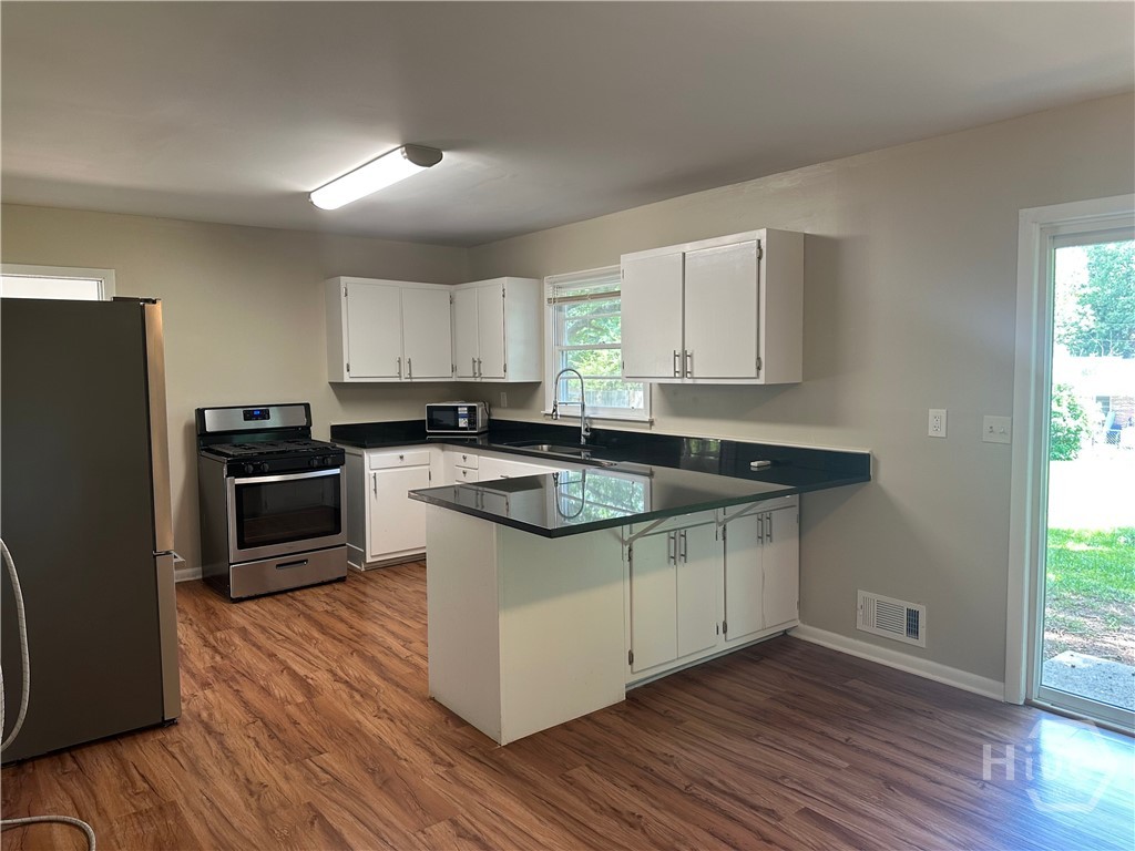 55 Caroline Avenue Property Photo 4