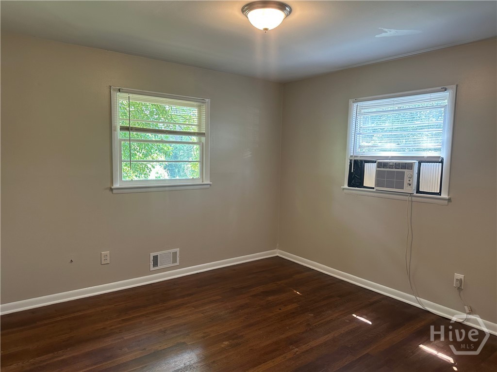 55 Caroline Avenue Property Photo 11