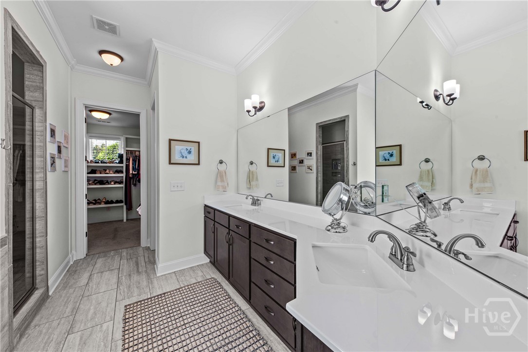 1461 Westminster Way Property Photo 11