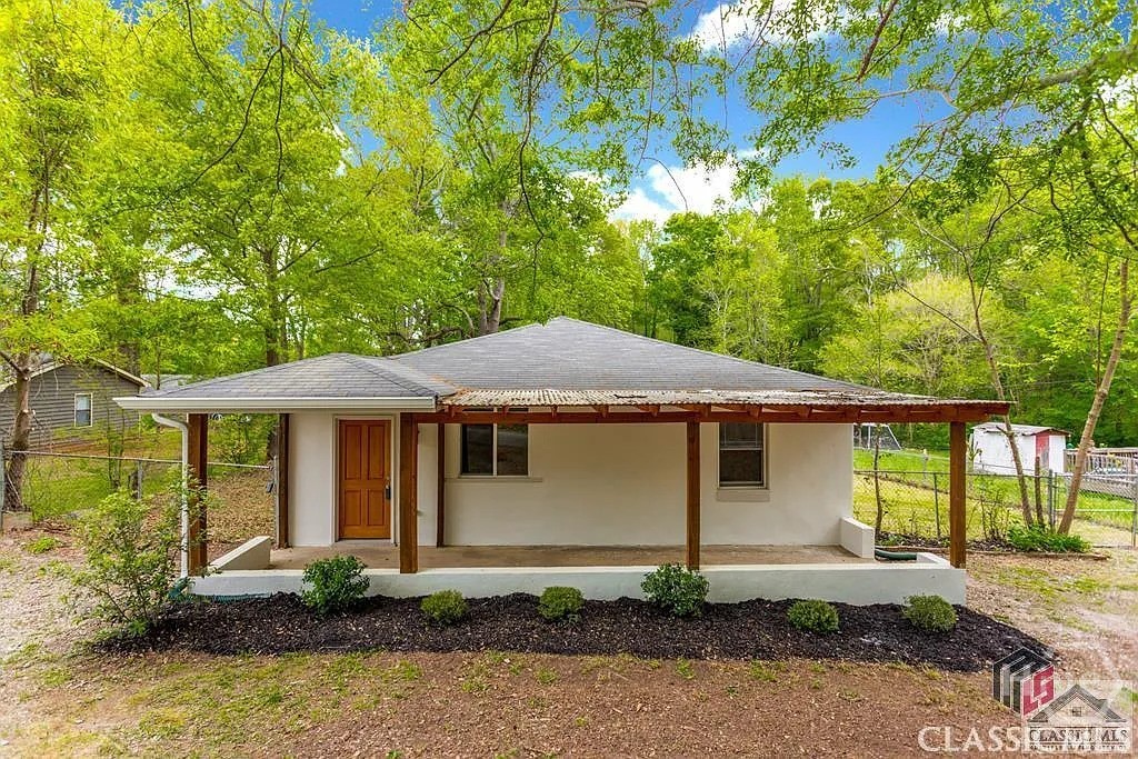 130 Woody Lane Property Photo 1