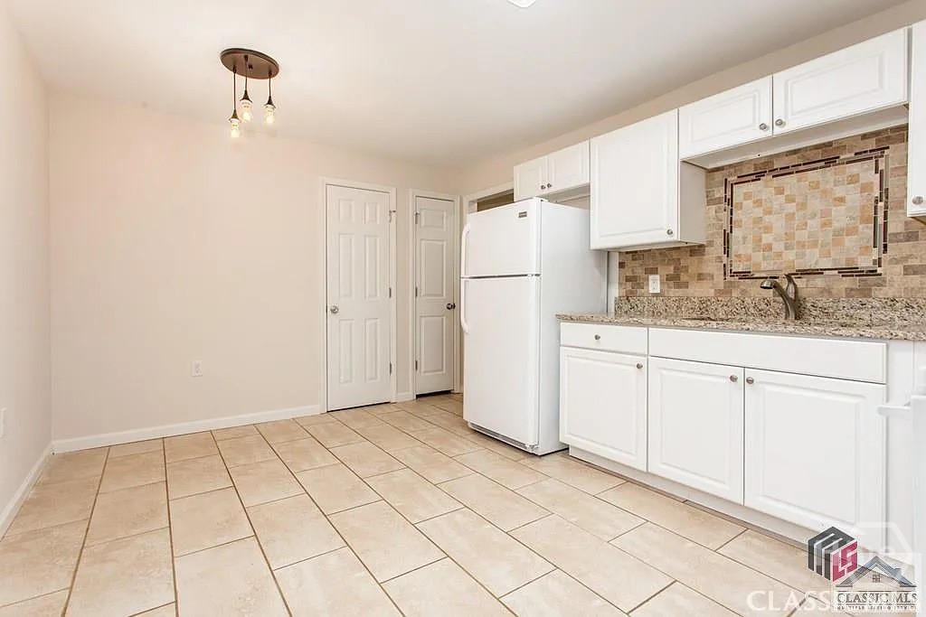 130 Woody Lane Property Photo 8