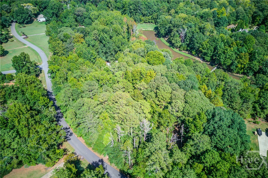 211 Buck Trail Property Photo 4