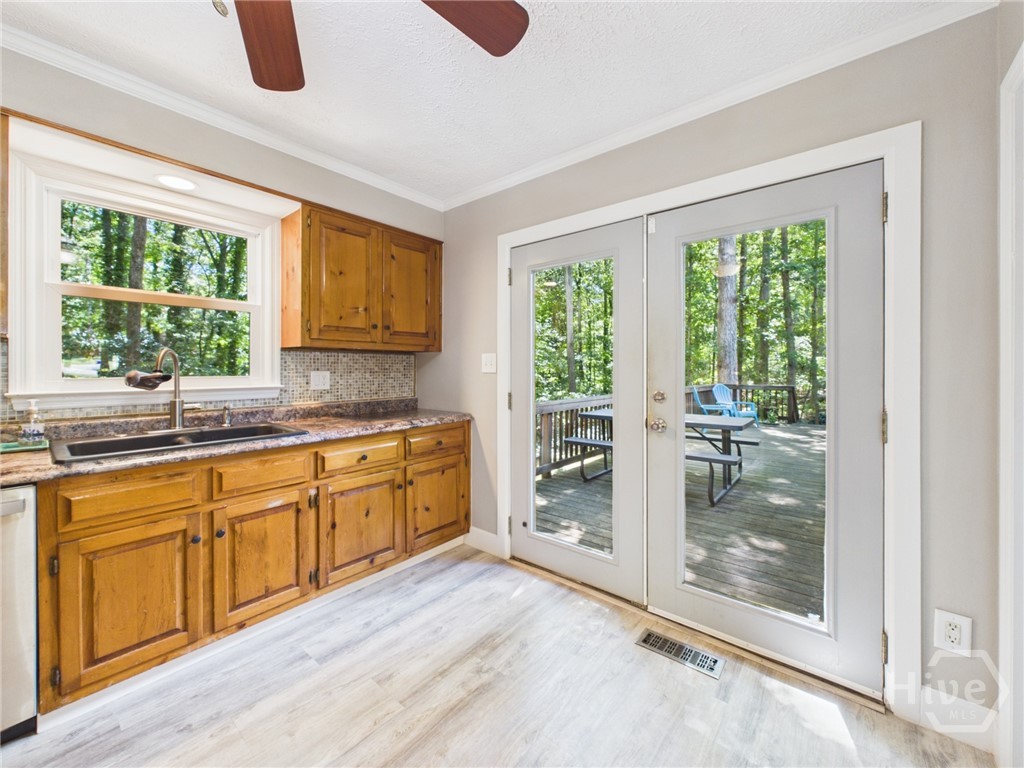 104 Tanyard Trail Property Photo 15