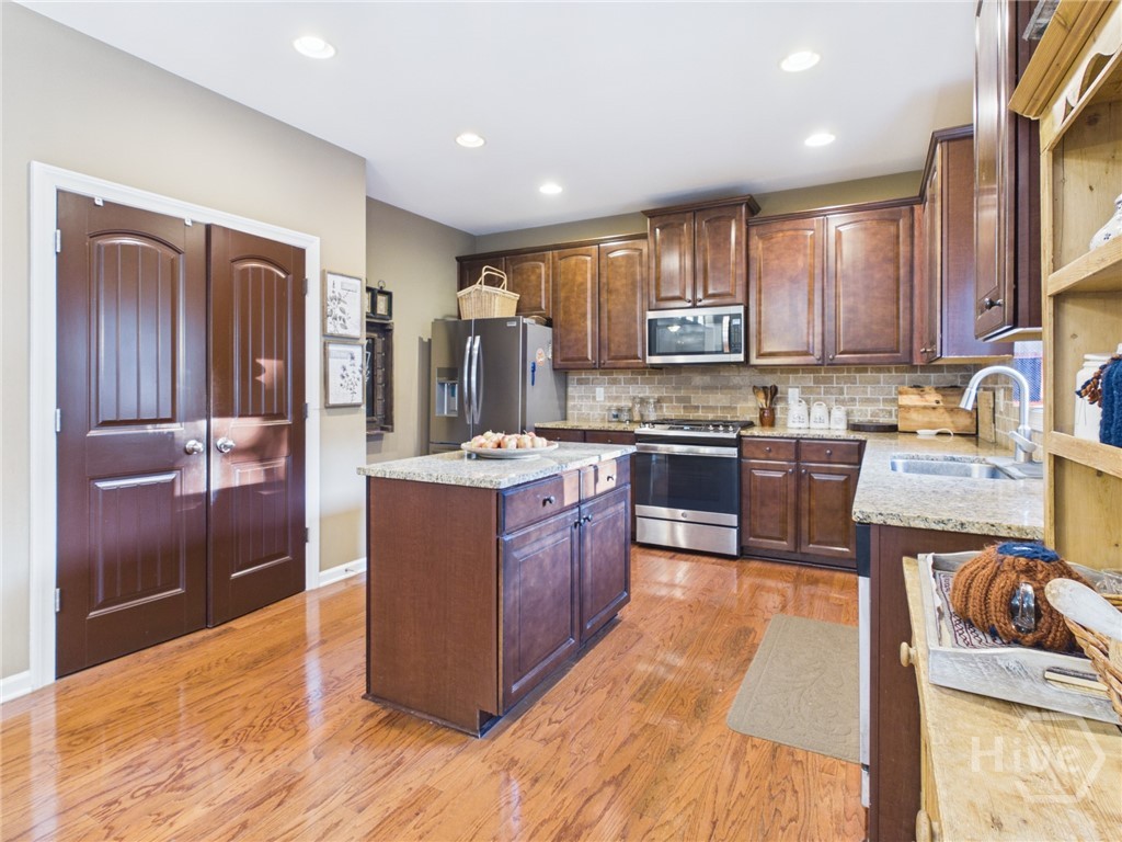 328 Field House Circle Sw Property Photo 13