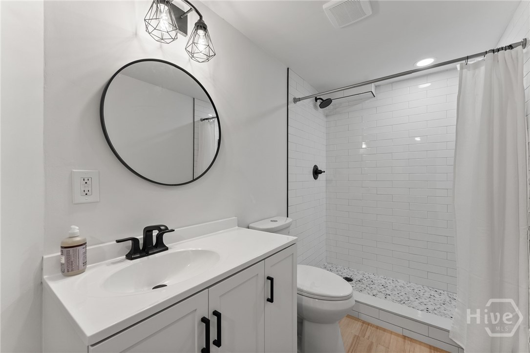 535 Riverhill Property Photo 37