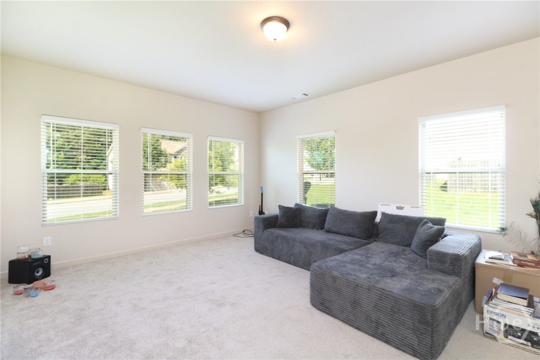 219 Morning Drive Property Photo 3