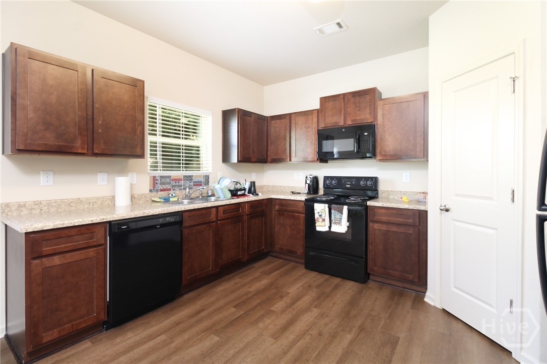 219 Morning Drive Property Photo 5