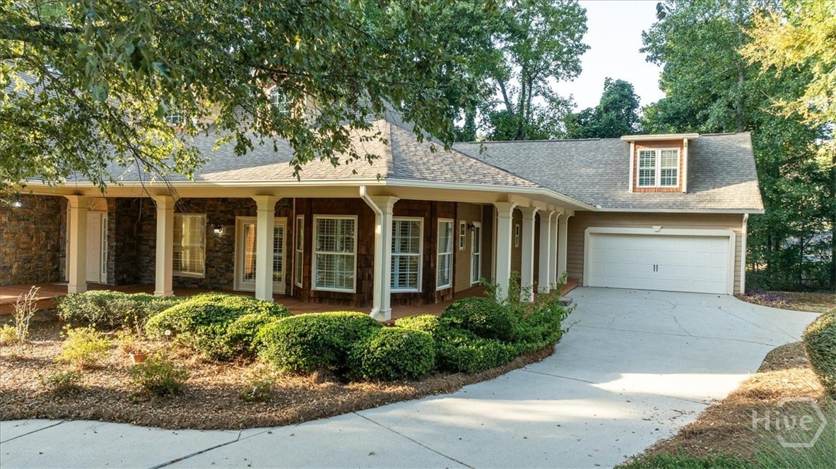 1805 Stephens Court Property Photo 2