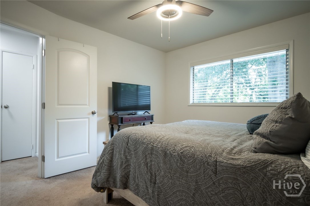 880 College Avenue Property Photo 25