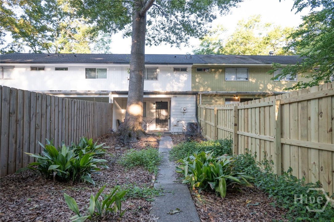 880 College Avenue Property Photo 32