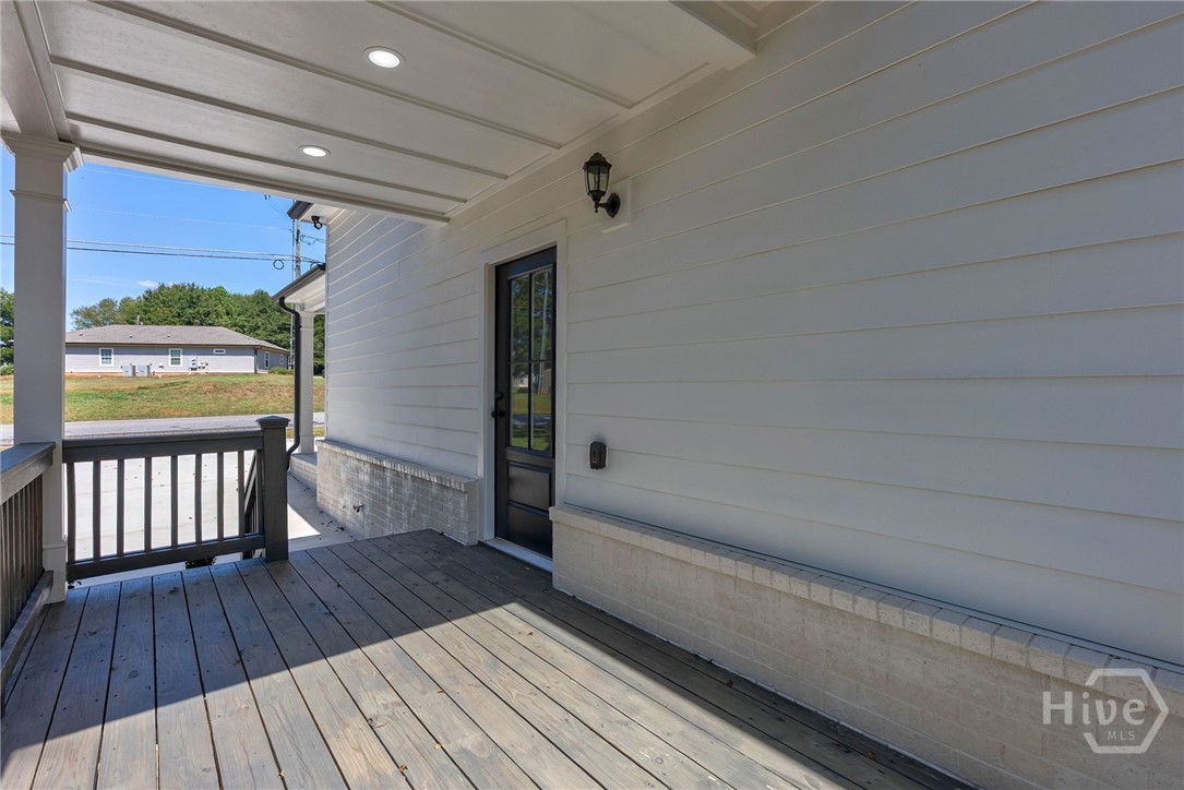 540 Sunset Avenue Property Photo 44