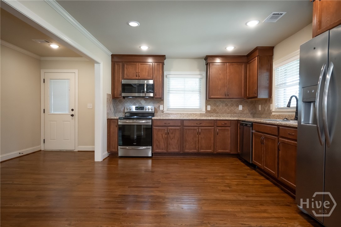 2029 Gratis Road Property Photo 8