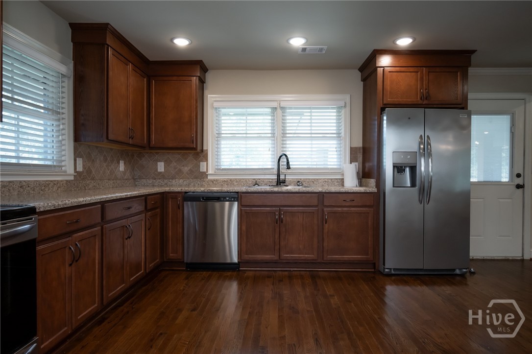 2029 Gratis Road Property Photo 10