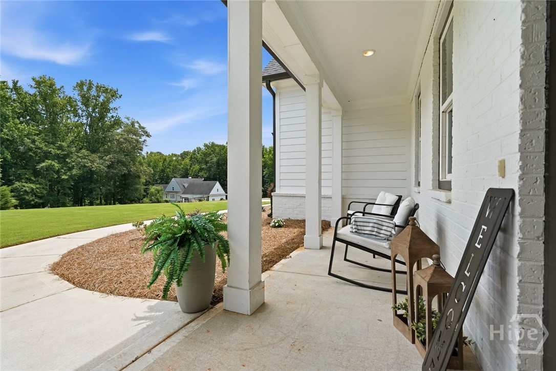 2049 Chestnut Oak Trail Property Photo 4