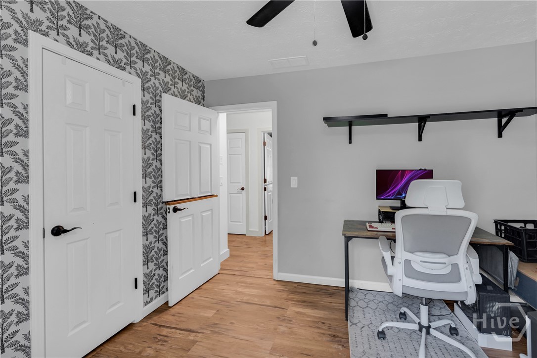 456 Brown Bridge Road Property Photo 15
