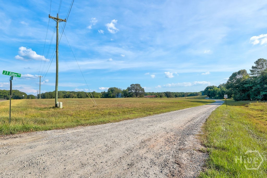 1050 J T Elder Road Property Photo 2
