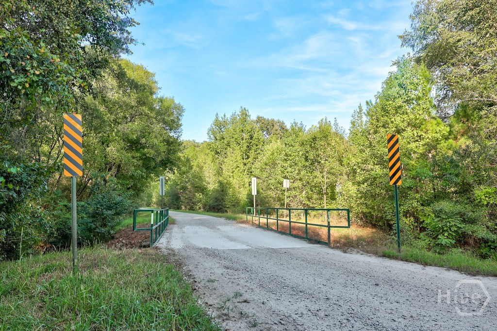 1050 J T Elder Road Property Photo 8
