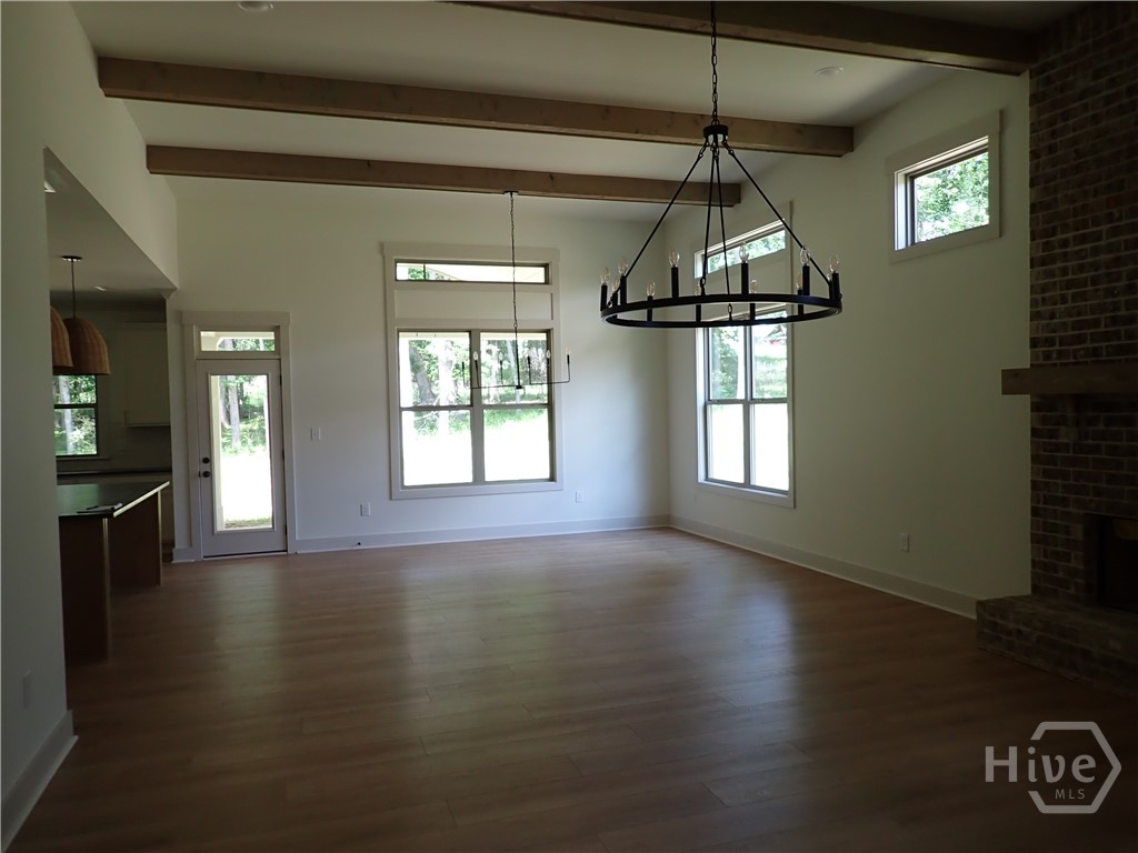 33 Hometown Court Property Photo 4