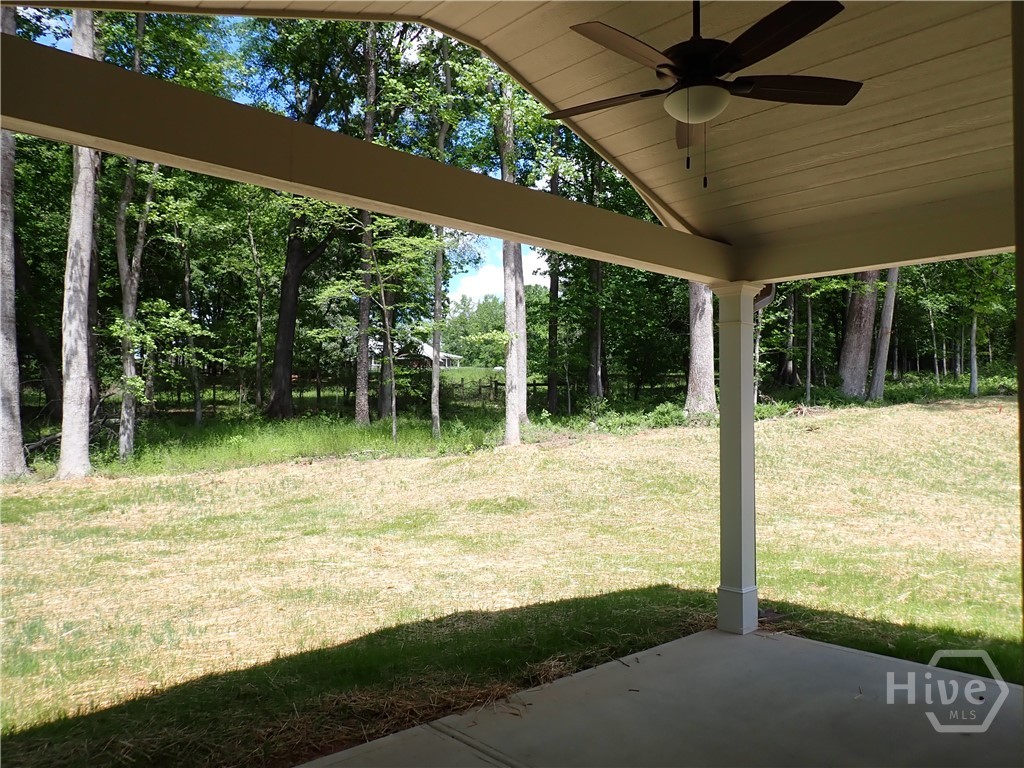 33 Hometown Court Property Photo 17