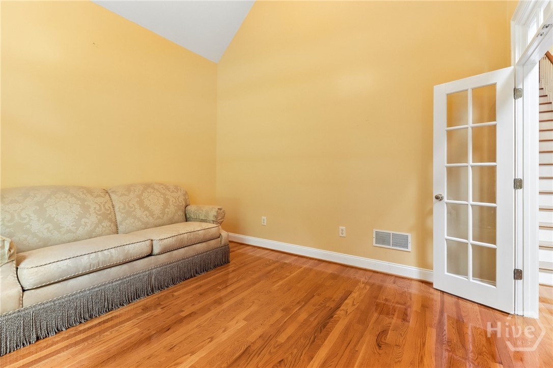 106 Telfair Place Property Photo 8