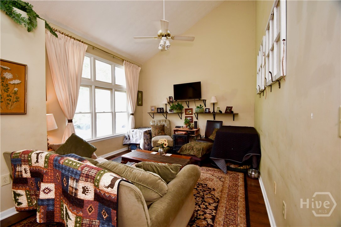315 Rocky Drive Property Photo 4