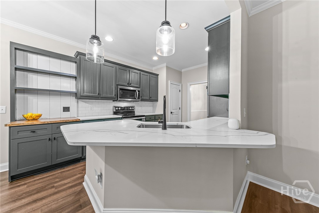 1650 Washington Way Property Photo 13