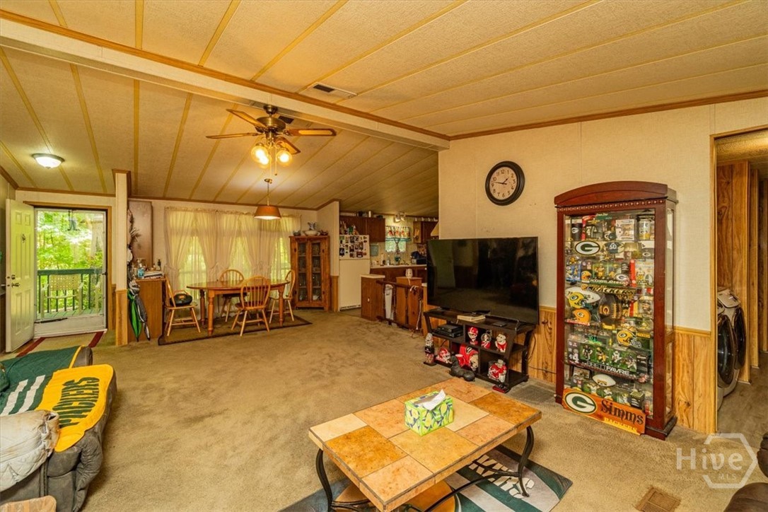 1064 Martin Griffeth Road Property Photo 3