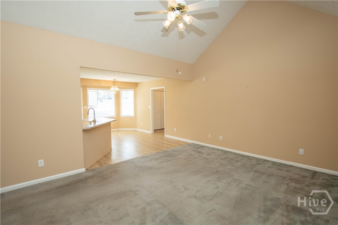 487 Spring Street Property Photo 6
