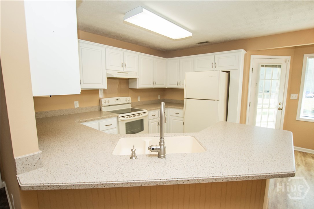 487 Spring Street Property Photo 10