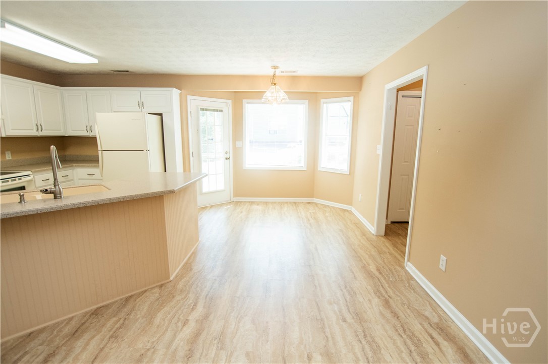487 Spring Street Property Photo 11