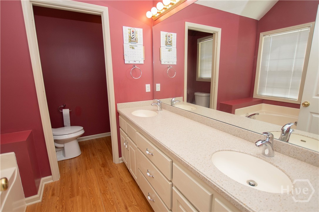 487 Spring Street Property Photo 17