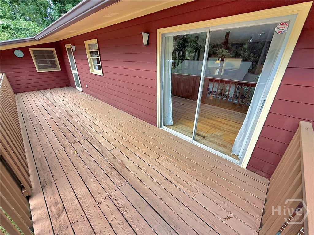 625 Forest Road Property Photo 14