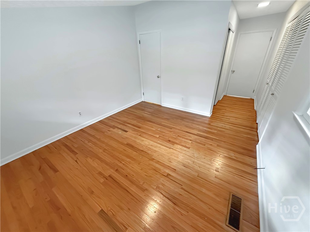 625 Forest Road Property Photo 16