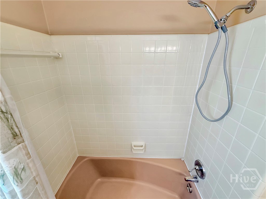 625 Forest Road Property Photo 22
