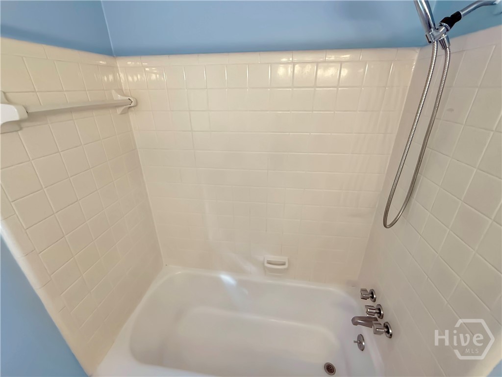 625 Forest Road Property Photo 31